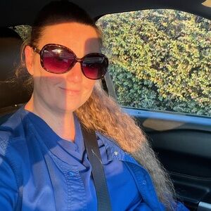 Meet your Posher, Anita